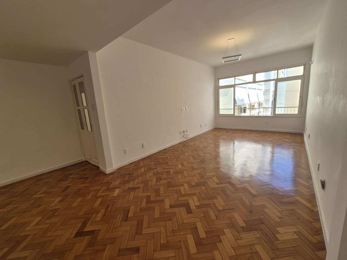 Apartamento à venda com 3 quartos, 117m² - ,