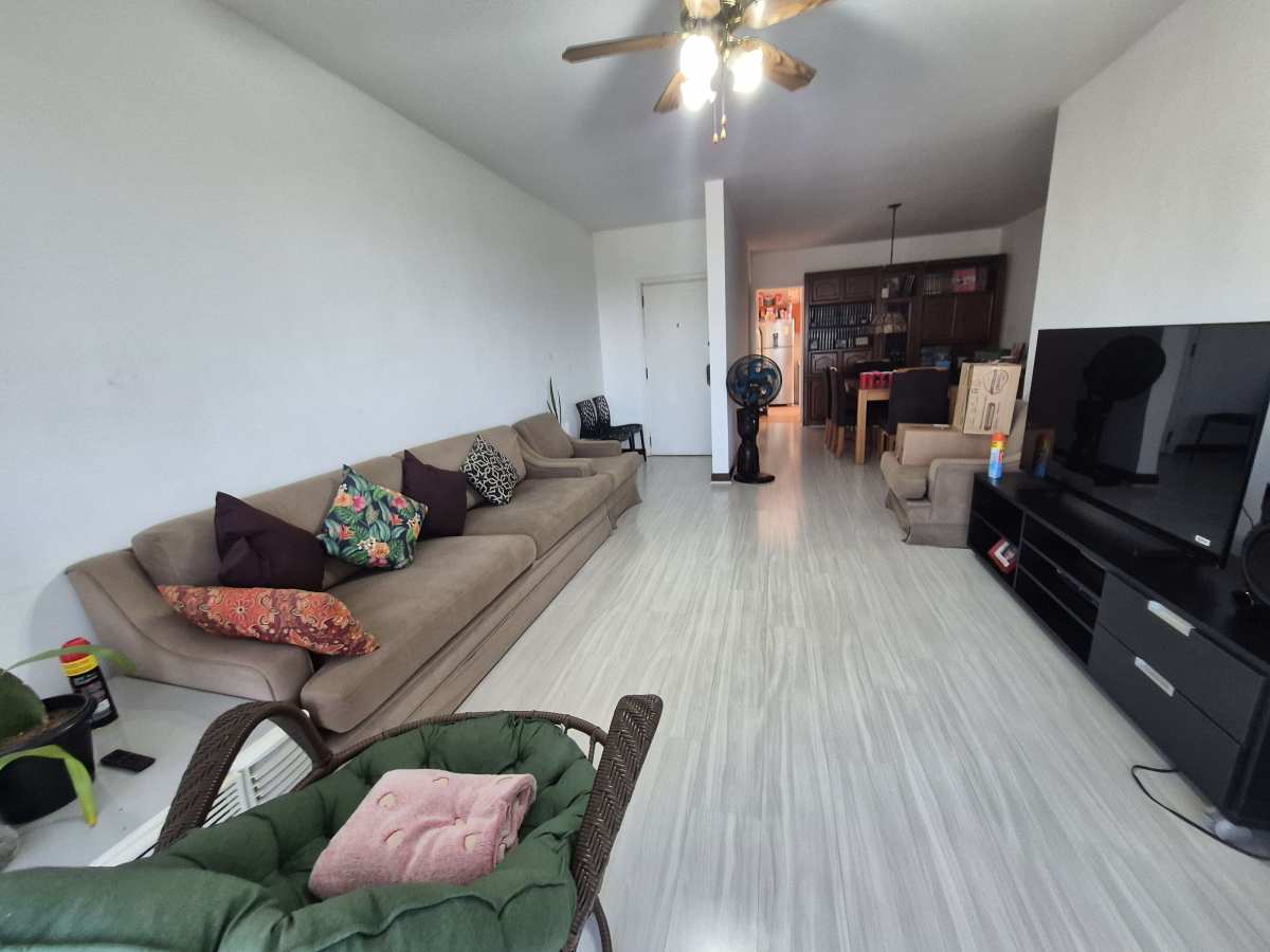 Apartamento à venda com 4 quartos, 161m² - ,